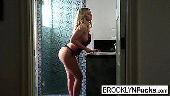 Filme porno gratis loira BBB sensualizando no banheiro